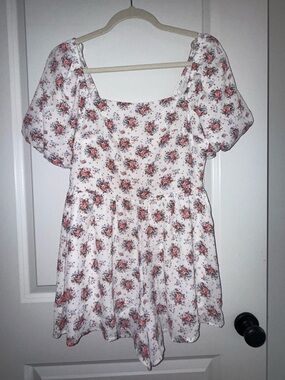Altar'd State White Floral Romper with Pink Blue Bouquet Print | Puff sleeve | M